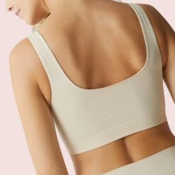 Soutien-gorge Sans Armatures Nude Just Essential -Sous Vêtement Boutique BL10802 043 WEB 2 f0704672 b694 450d 8b8b 73ad1bd25471