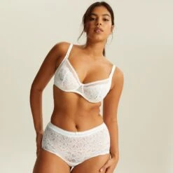 Soutien-gorge Emboîtant Avec Armatures Ivoire CAPRI -Sous Vêtement Boutique BL14500 011 WEB 3 781ba637 0195 4b3a ae7b 69441e8f0ac7