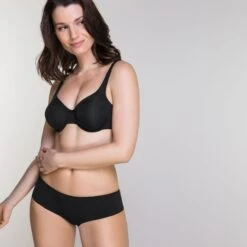 Slip Noir Livorne -Sous Vêtement Boutique CL02875 030 WEB 3 339834a2 0098 4c5a affe f9b8b19b1bc1